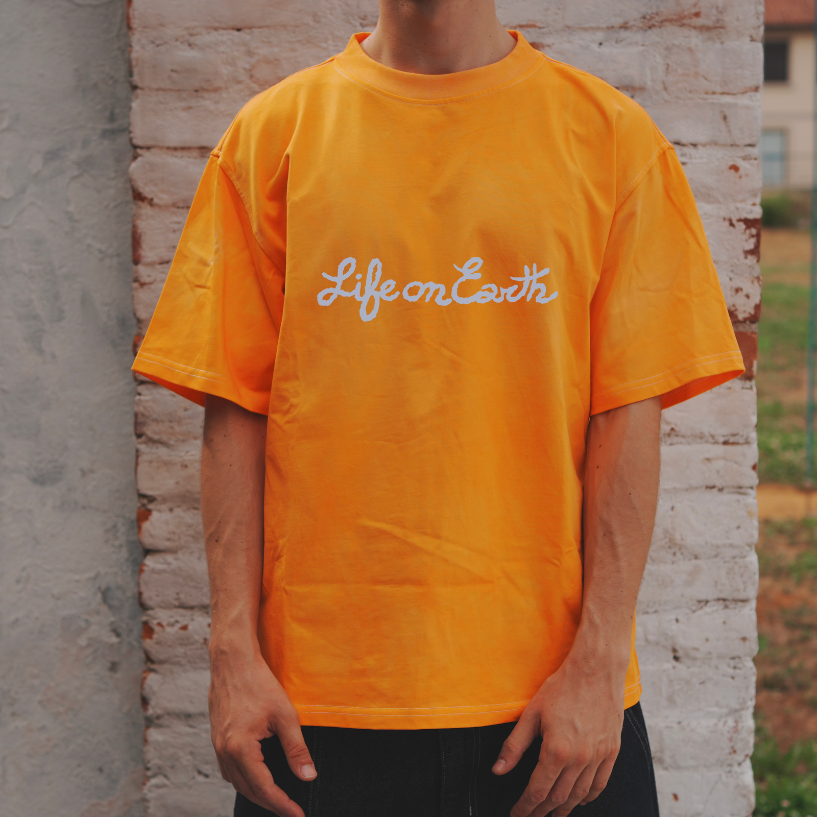 T-shirt - Life on earth